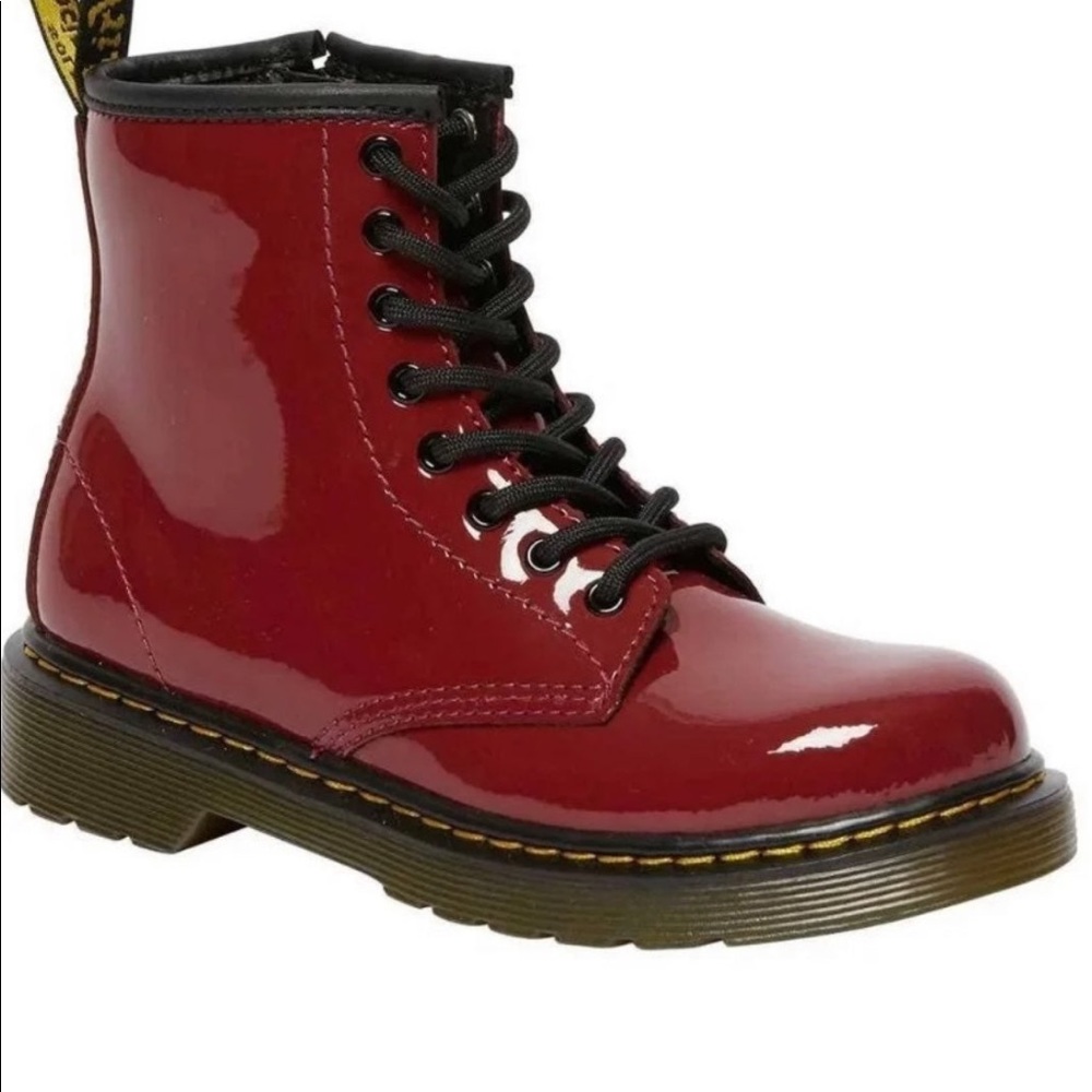 Dr. Martens 1460 Delaney Patent Cherrywood size 6